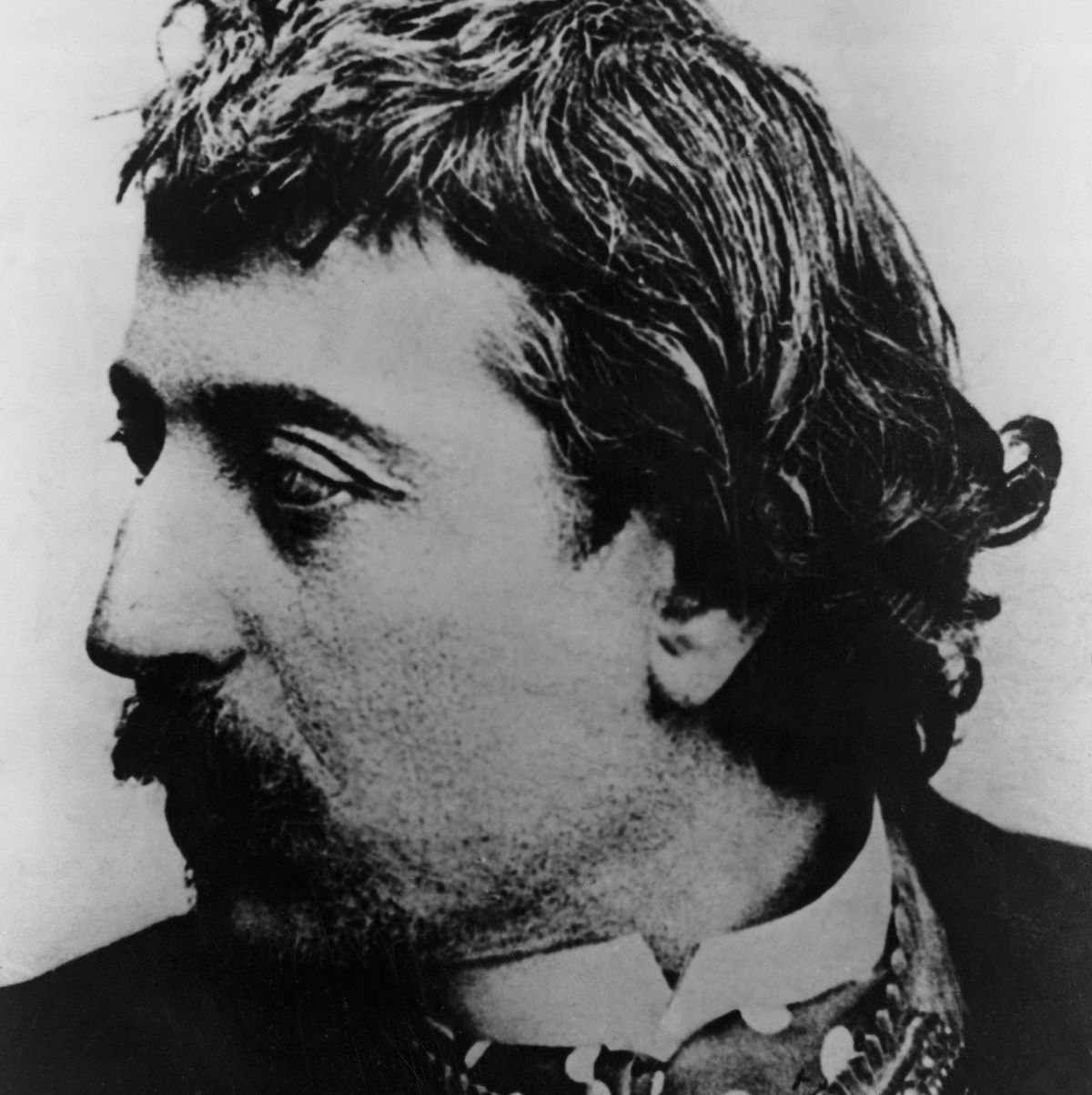 https://www.philob.com/wp-content/uploads/2021/12/Gauguin_portrait.jpeg