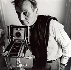 https://www.philob.com/wp-content/uploads/2021/12/Hans_Namuth.jpg