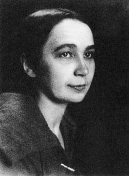 https://www.philob.com/wp-content/uploads/2021/12/Natalia_Sergeyevna_Goncharova.jpg