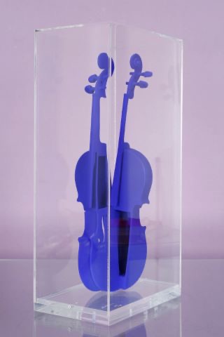 Violon bleu d'Arman