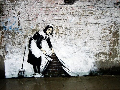 https://www.philob.com/wp-content/uploads/2024/07/street-art-pochoir-Banksy.jpg