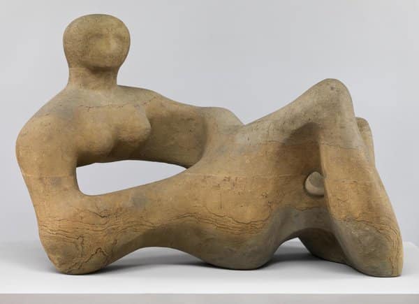 https://www.philob.com/wp-content/uploads/2024/12/Henry-Moores-sculptures-Tate.jpeg